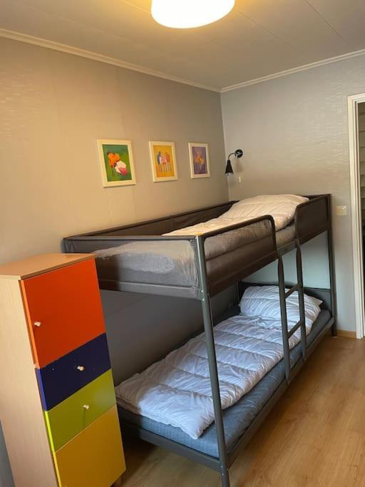 Villa Familjevaenligt Hus Naera Isaberg! Hestra Exterior foto